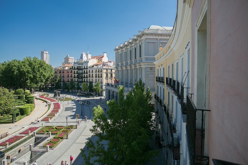 Hostal Central Palace Madrid Exterior photo